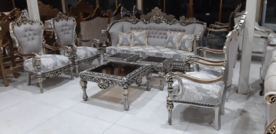 ساخت مبل‌های سلطنتی فاخر